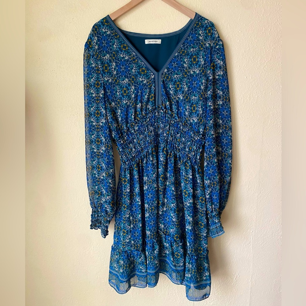 GUC Max Studio Floral Long sleeve Dress
